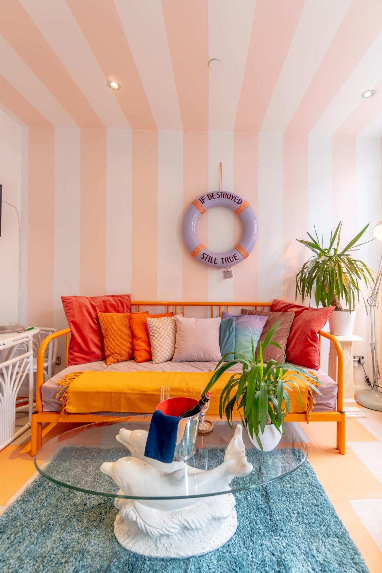The Courtyard Suite By Margate Suites Экстерьер фото